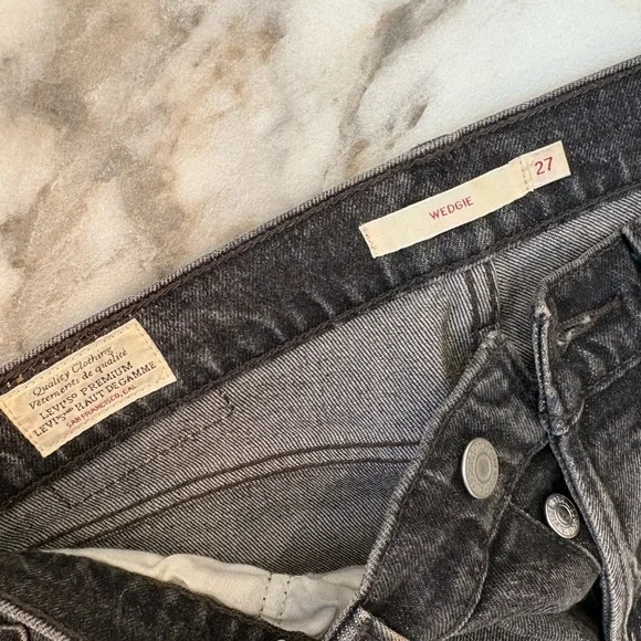 Levi’s Wedgie Straight Jeans Black / Gray Size 27 High Rise - Picture 5 of 8